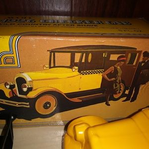 Checker Cab 1926 Wild Country shave Avon Bottle
